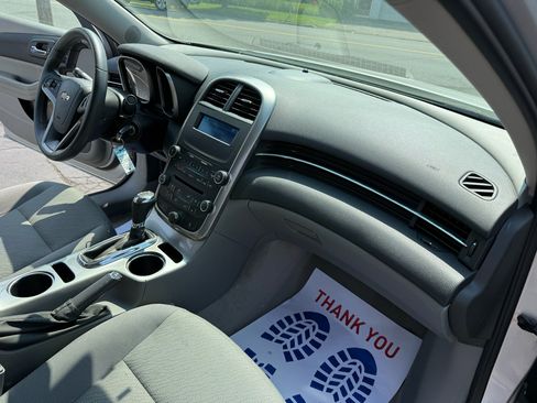 Used 2015 Chevrolet Malibu LS image 24