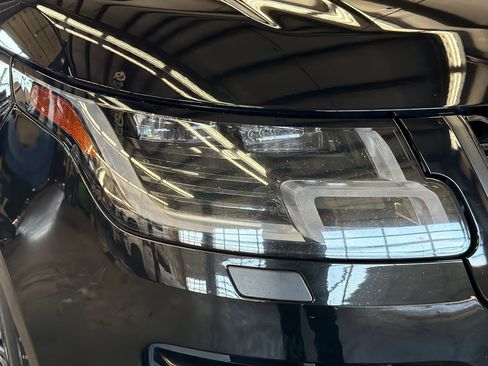 Used 2019 Land Rover Range Rover Long Wheelbase Supercharged AWD/4WD image 3
