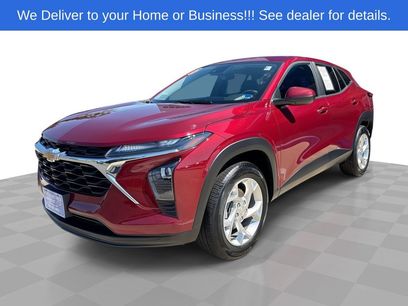 Used 2025 Chevrolet Trax LS w/ LS Convenience Package