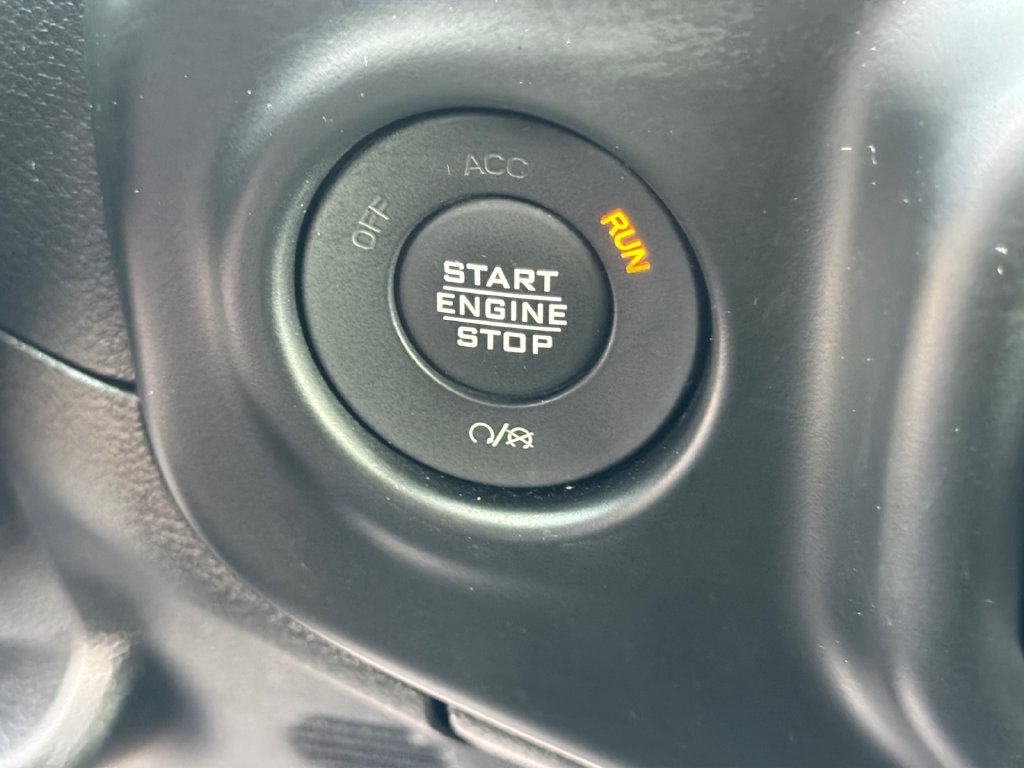 Used 2020 Jeep Wrangler Sport AWD/4WD image 26
