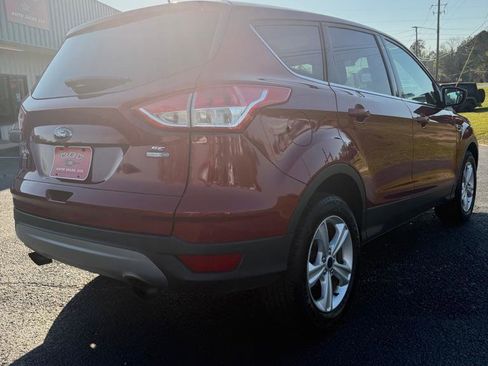 Used 2016 Ford Escape SE image 6