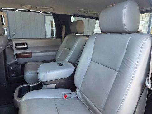 Used 2012 Toyota Sequoia Platinum image 18