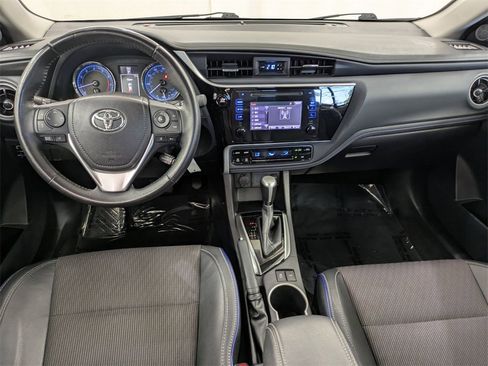 Used 2017 Toyota Corolla SE image 26