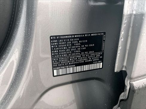 New 2026 Volkswagen Tiguan SE AWD/4WD image 17