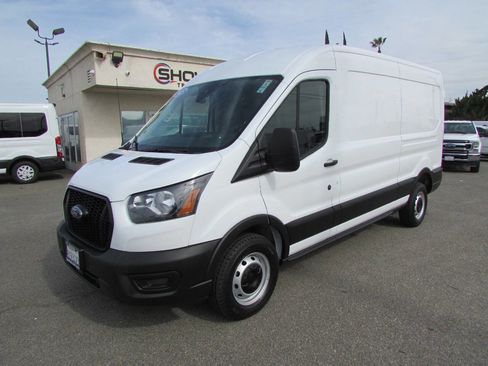 Used 2023 Ford Transit 250 Medium Roof image 4