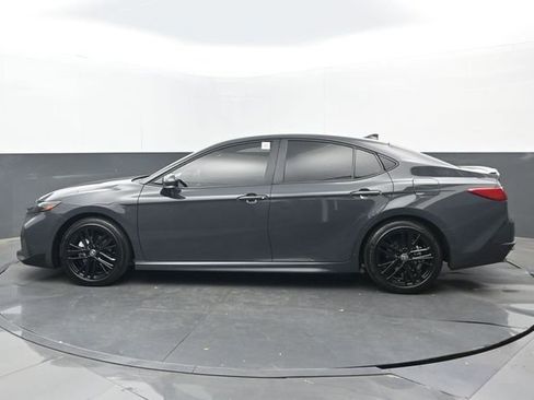 Used 2025 Toyota Camry SE image 22