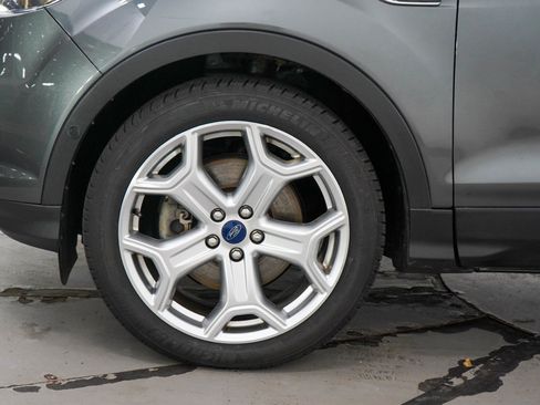 Used 2019 Ford Escape Titanium AWD/4WD image 31