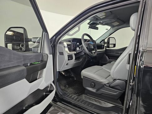 Used 2023 Ford F350 XL w/ XL Off-Road Package AWD/4WD image 19