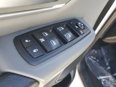 Used 2021 RAM 1500 Big Horn image 18