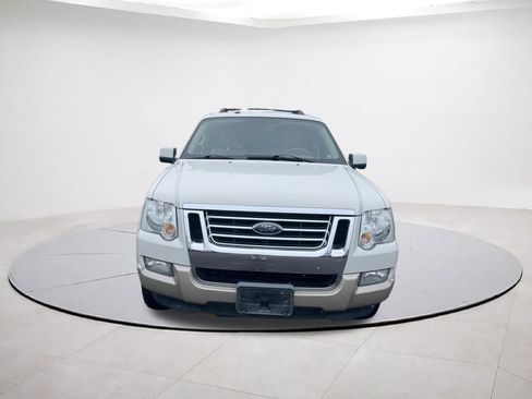 Used 2010 Ford Explorer Eddie Bauer image 2
