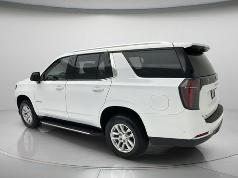 Used 2025 Chevrolet Tahoe LT AWD/4WD image 4
