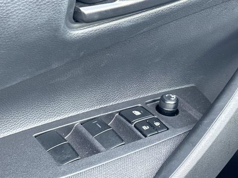 Used 2026 Toyota Corolla LE FWD image 22