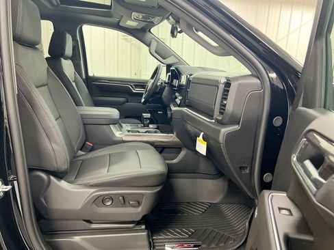 New 2026 Chevrolet Silverado 1500 LTZ w/ Technology Package AWD/4WD image 23