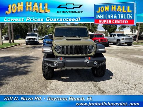 Used 2025 Jeep Gladiator Mojave w/ Convenience Group AWD/4WD image 18