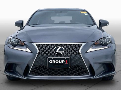 Used 2016 Lexus IS 200t w/ F Sport Package RWD image 4