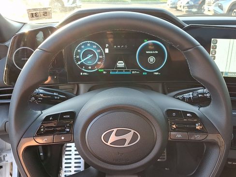 Used 2026 Hyundai Elantra SEL FWD image 22