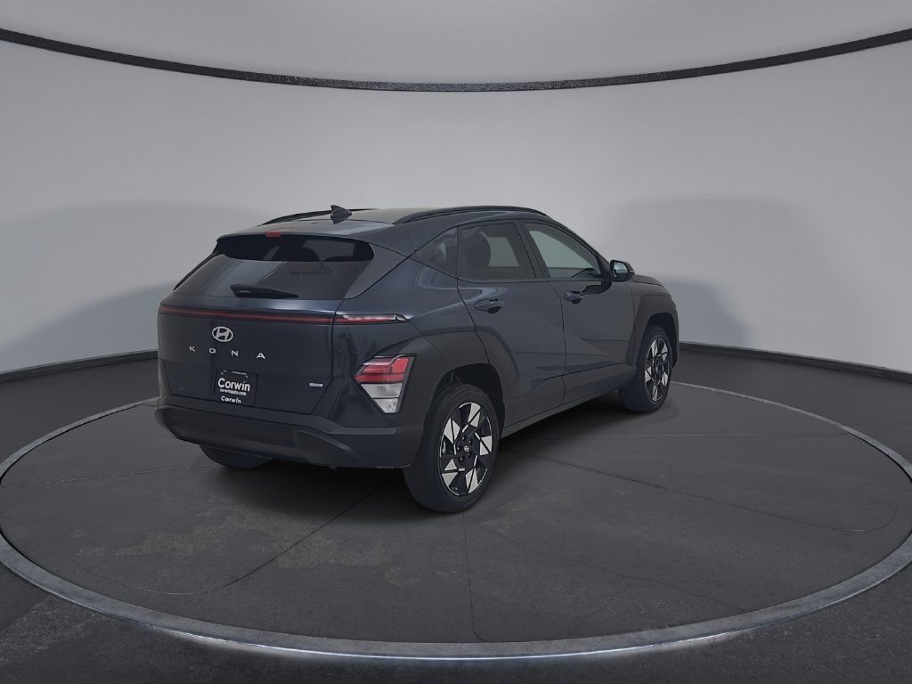 Used 2025 Hyundai Kona SEL AWD/4WD image 16