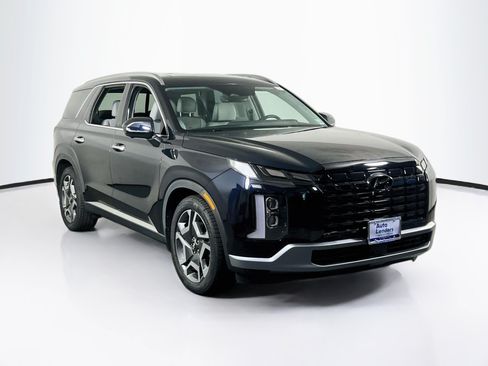 Used 2023 Hyundai Palisade SEL w/ Premium Package AWD/4WD image 3