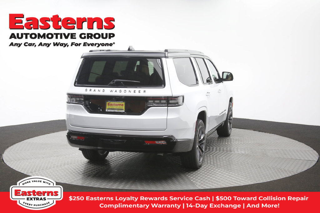 Used 2025 Jeep Grand Wagoneer Series III w/ Rear Seat Video Group 1 AWD/4WD image 46