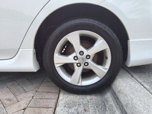 Used 2011 Toyota Corolla S FWD image 38