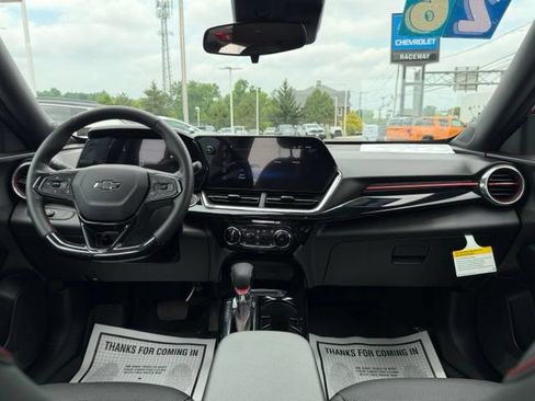 New 2026 Chevrolet Trax RS w/ Sunroof Package FWD image 3