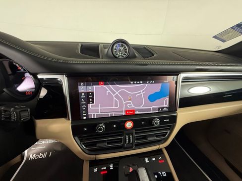 New 2025 Porsche Macan Turbo image 32