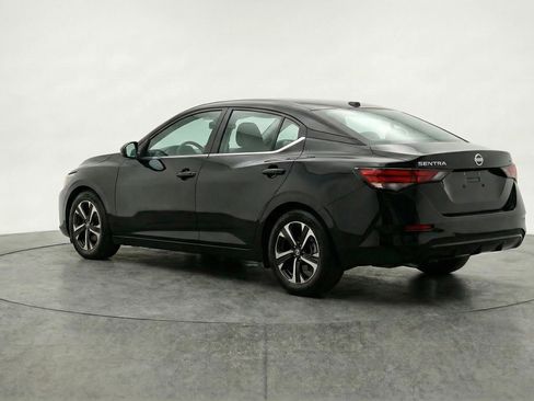 Used 2025 Nissan Sentra SV image 6