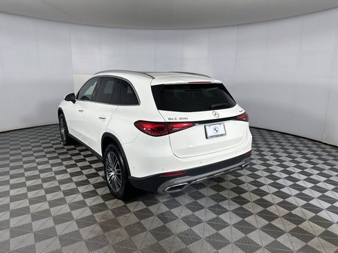 Used 2023 Mercedes-Benz GLC 300 4MATIC image 24