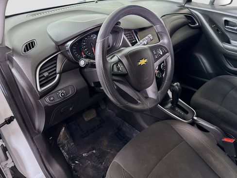 Used 2021 Chevrolet Trax LS w/ Tint and Cruise Package image 22