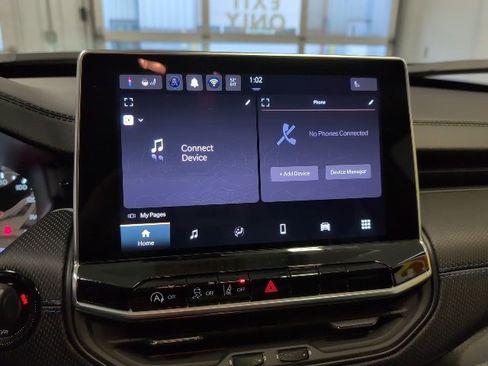 New 2026 Jeep Compass Latitude image 17