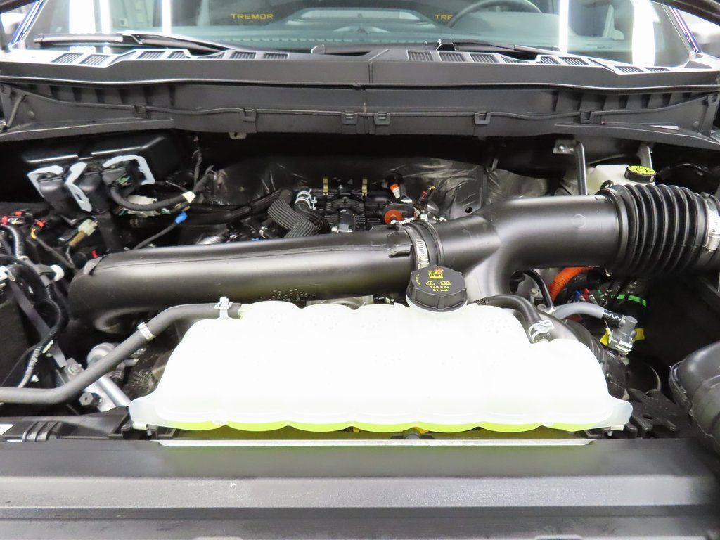 Used 2025 Ford F150 Tremor AWD/4WD image 35