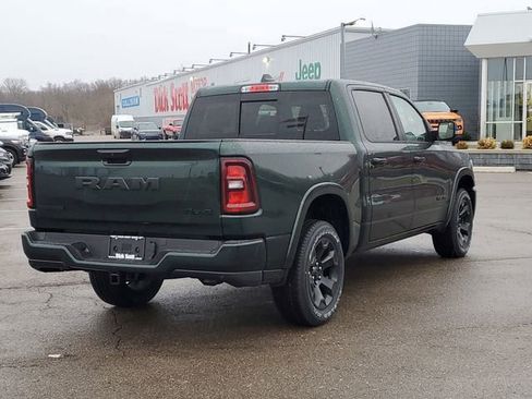 New 2026 RAM 1500 4x4 Crew Cab image 9