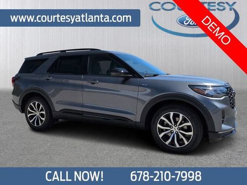 New 2026 Ford Explorer ST-Line RWD image 1