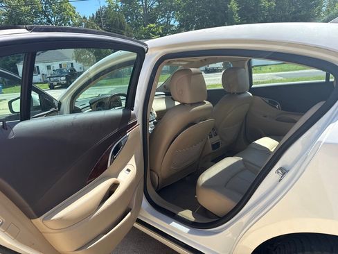 Used 2011 Buick LaCrosse CXS FWD image 12