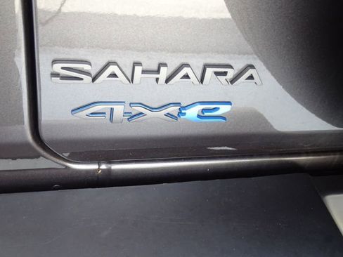 Certified 2025 Jeep Wrangler Unlimited Sahara w/ Safety Group image 26