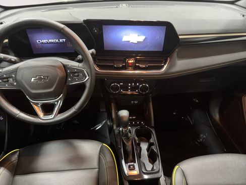 Used 2025 Chevrolet TrailBlazer ACTIV w/ Convenience Package FWD image 12