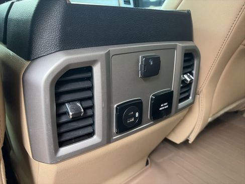 Used 2020 Ford F250 Lariat w/ Lariat Ultimate Package image 27