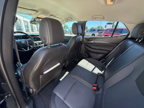 Used 2024 Buick Encore GX Preferred FWD image 24