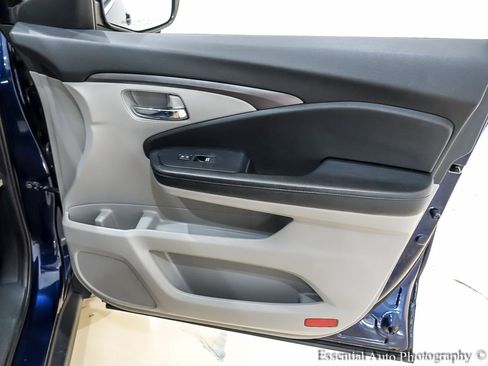 Used 2016 Honda Pilot EX-L image 32