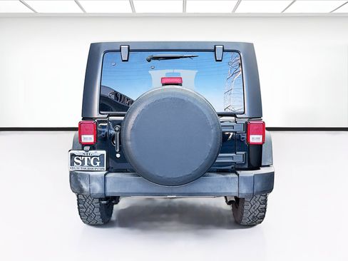 Used 2018 Jeep Wrangler Unlimited Sport S image 5