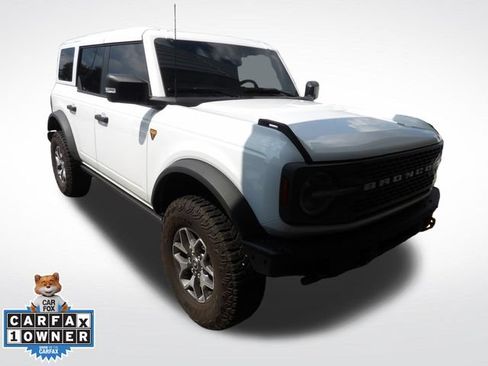 Used 2025 Ford Bronco Badlands AWD/4WD image 16