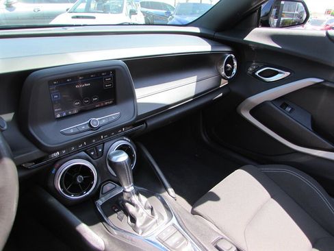 Used 2020 Chevrolet Camaro LT image 13