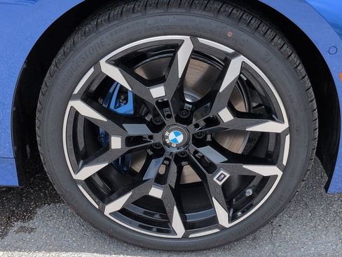 New 2026 BMW 330i xDrive Sedan w/ M Sport Package AWD/4WD image 11