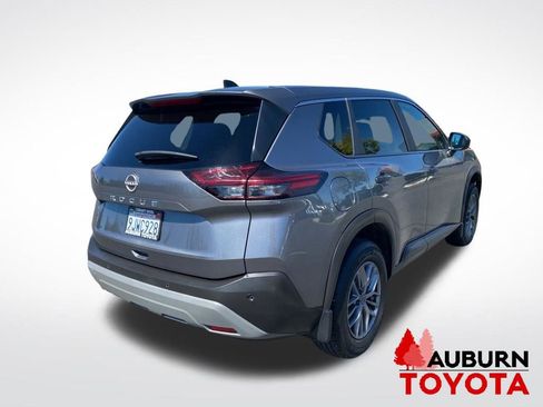 Used 2023 Nissan Rogue S FWD image 5