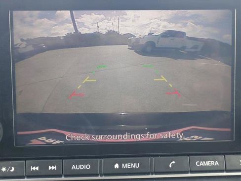 Used 2024 Nissan Rogue S AWD/4WD image 14