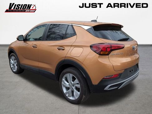 Used 2024 Buick Encore GX Preferred w/ Comfort Package FWD image 3