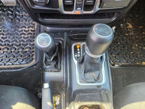 Used 2019 Jeep Wrangler Unlimited Sport S image 7