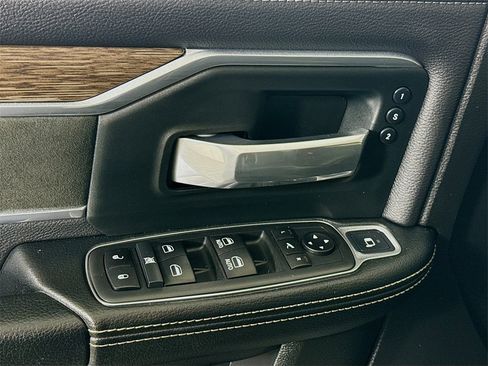 Used 2020 RAM 3500 Laramie image 26