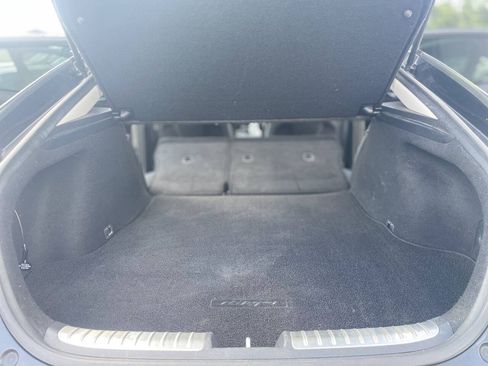 Used 2018 Kia Stinger Premium RWD image 9