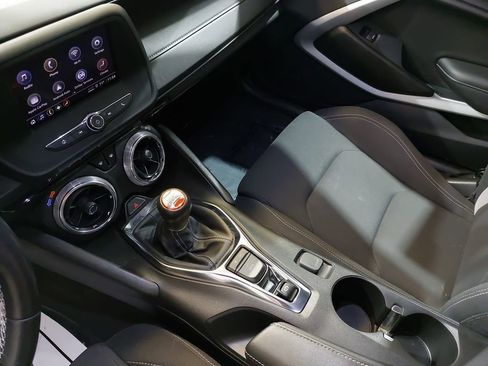 Used 2022 Chevrolet Camaro LT RWD image 26